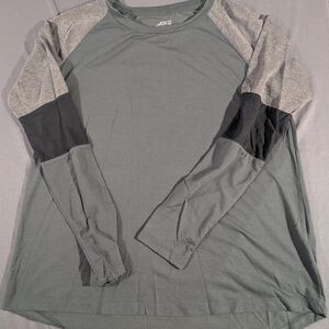 BCG Woman's Long Sleeve Gray and Black Tee